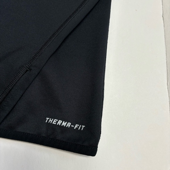 Nike Therma Fit Hoodie Sweatshirt Women’s Medium Black Solid Thumbholes Pullover - Picture 6 of 8